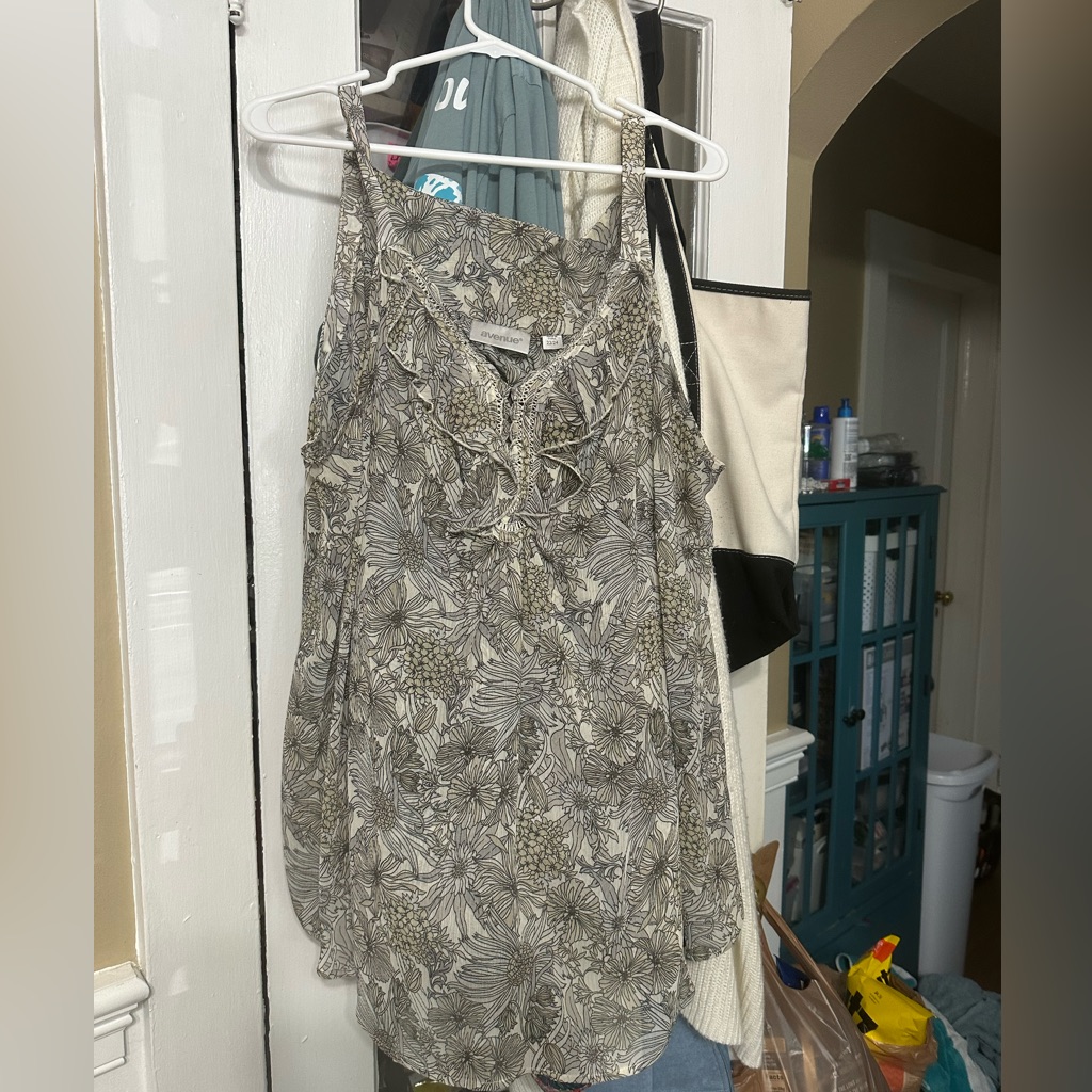 Avenue Brand Tank Top Size 2224